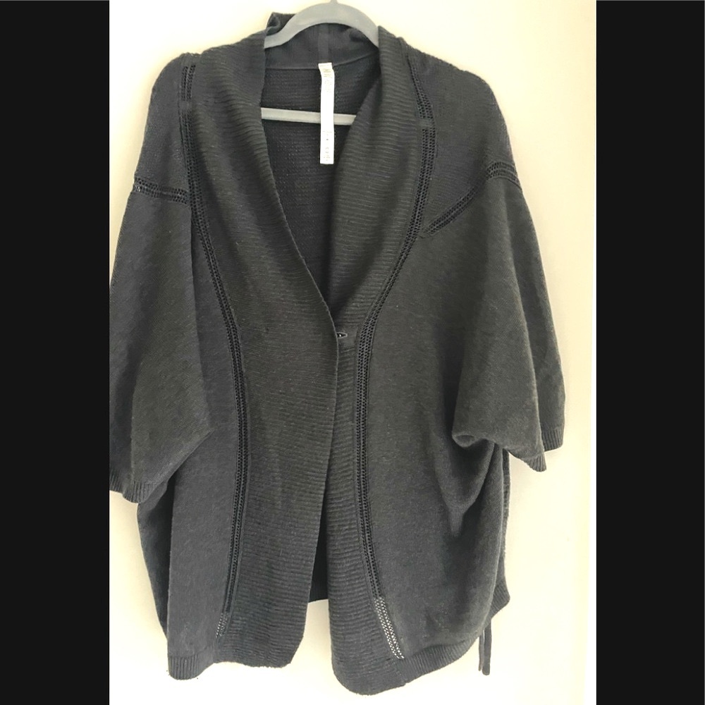 Lululemon knit light Cardigan sweater